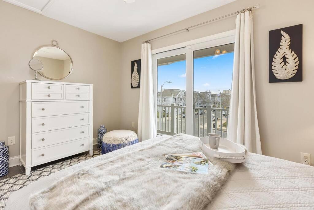 Balcony View, Updated Interior, Close To The Beach! Holiday home Atlantic City