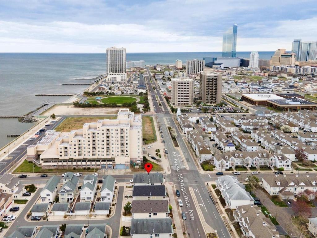 Balcony View, Updated Interior, Close To The Beach! Holiday home Atlantic City
